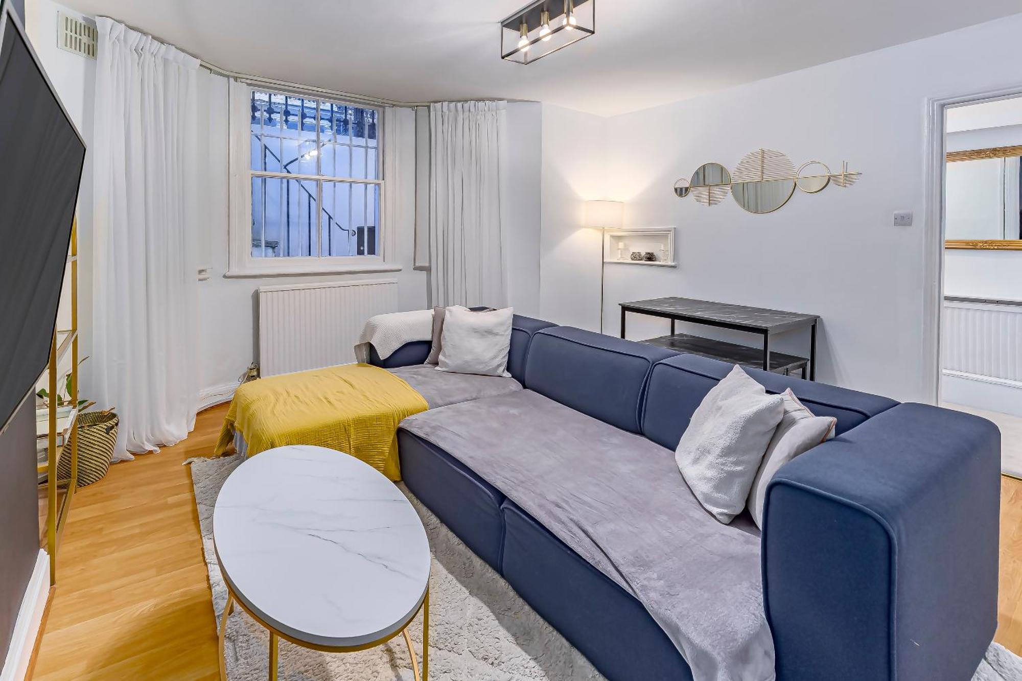 The Kensington Escape - 2 Bedroom *